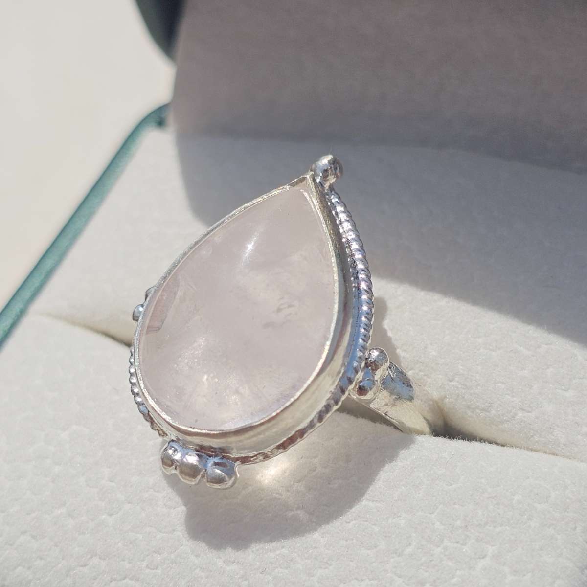 Bague Rose Quartz en argent 925 massif ajustable