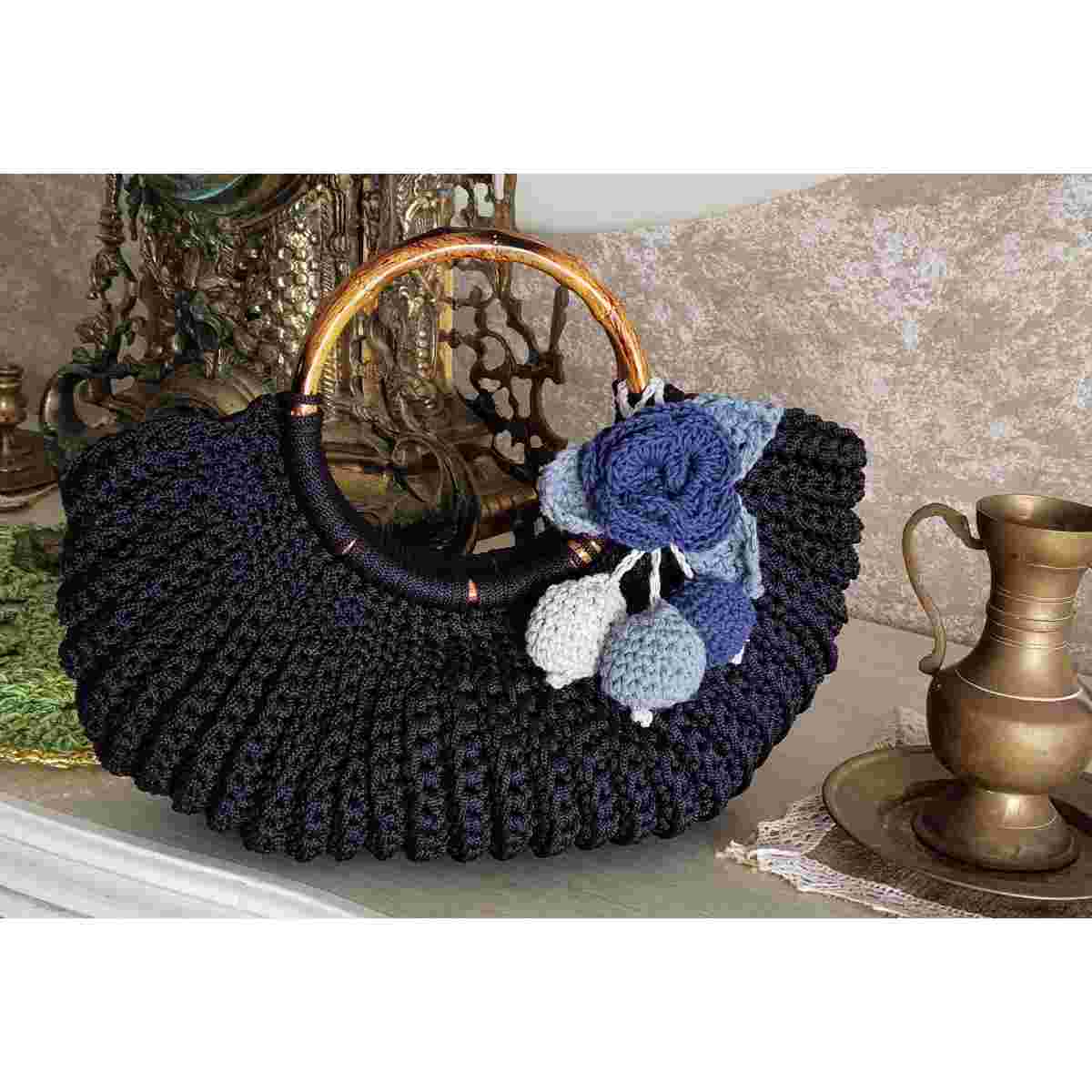 sac crochet bleu nuit élégant pour un style irrésistible