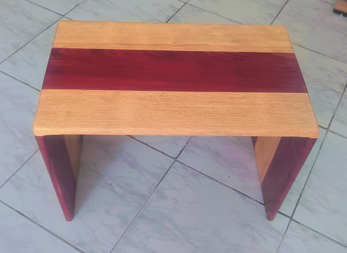 TABLE BASSE MODERNE EN BOIS DE FRAKE ET PADOUK(64 × 40× 44cm)
