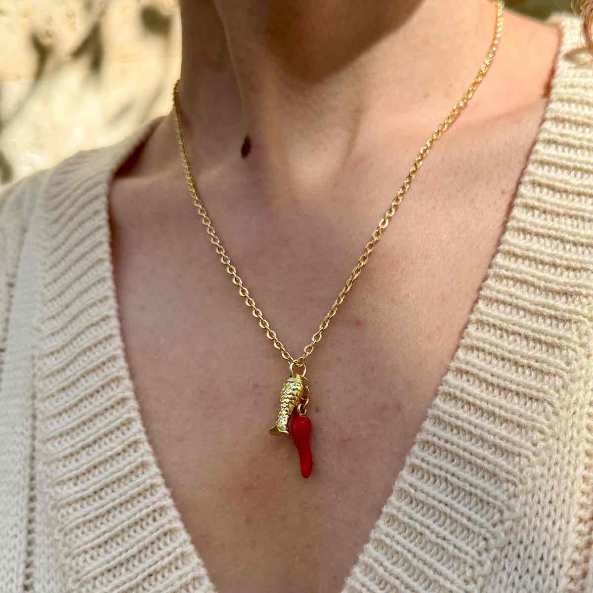 Collier artisanale dorée Houta et Felfel pour un style unique