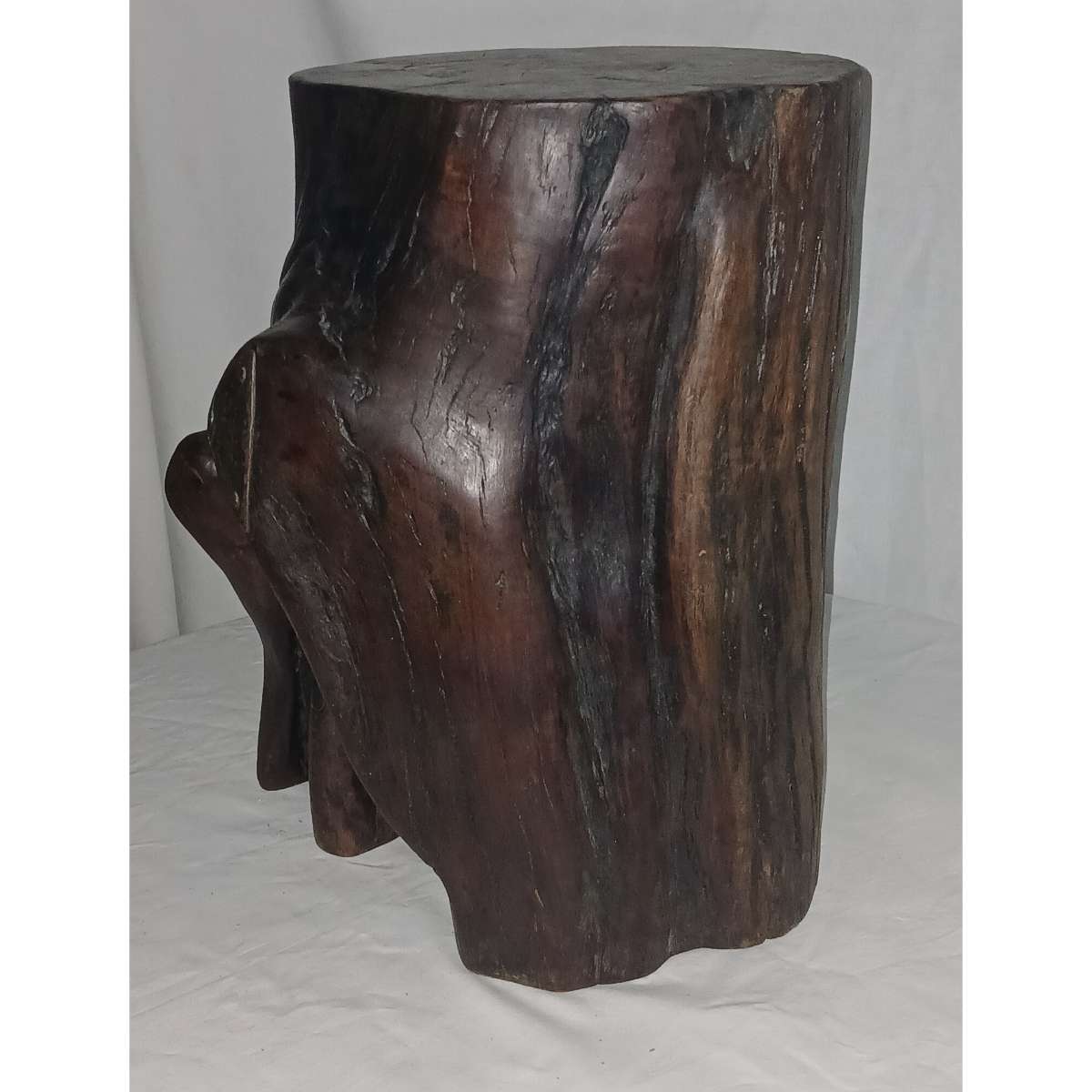 Tabouret en bois artisanal pour un style africain unique