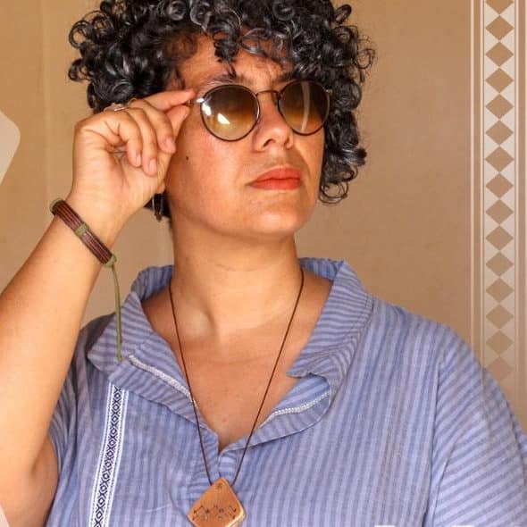 Jebba Traditionnelle Courte - Bleu Clair Sans Manches à Motifs Berbères - artisanat Tunisien fait main | ILEYCOM