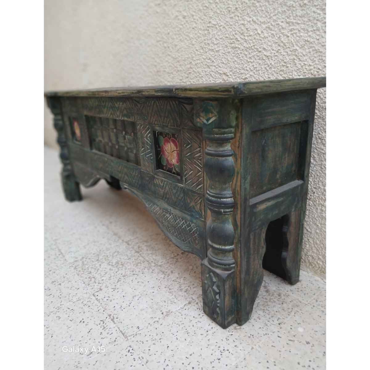 Console antique en bois pour un charme intemporel et unique