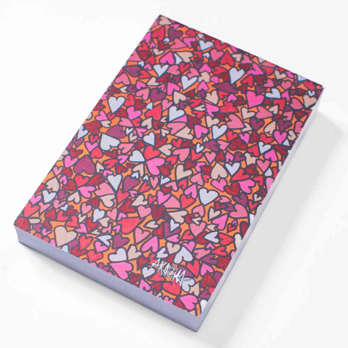 Carnet cœur en collaboration avec l'artiste Akacha