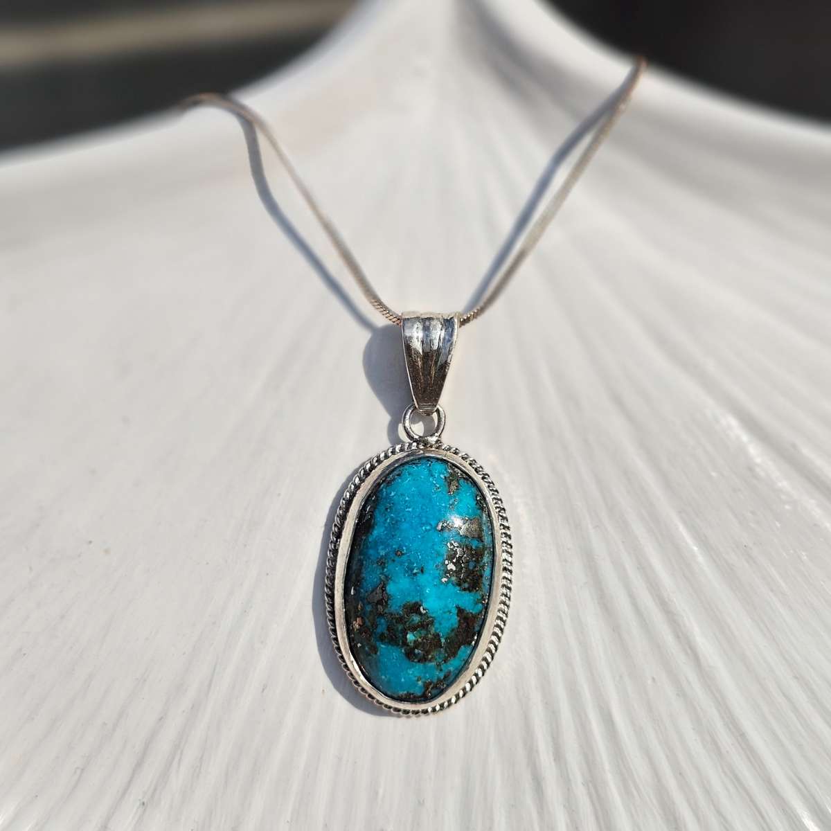 Collier turquoise naturel en argent 925 pour un style unique (40 cm)