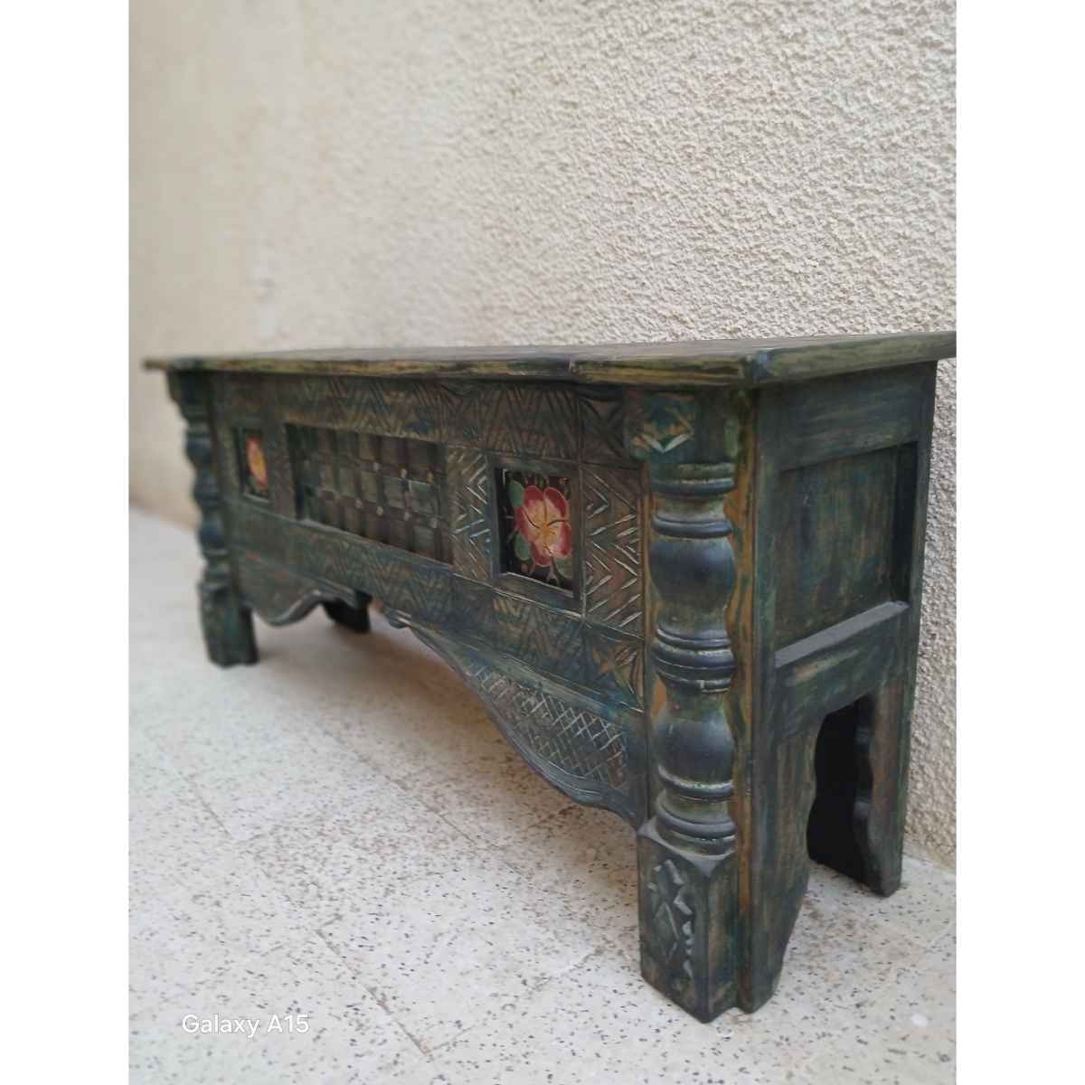 Console antique en bois pour un charme intemporel et unique