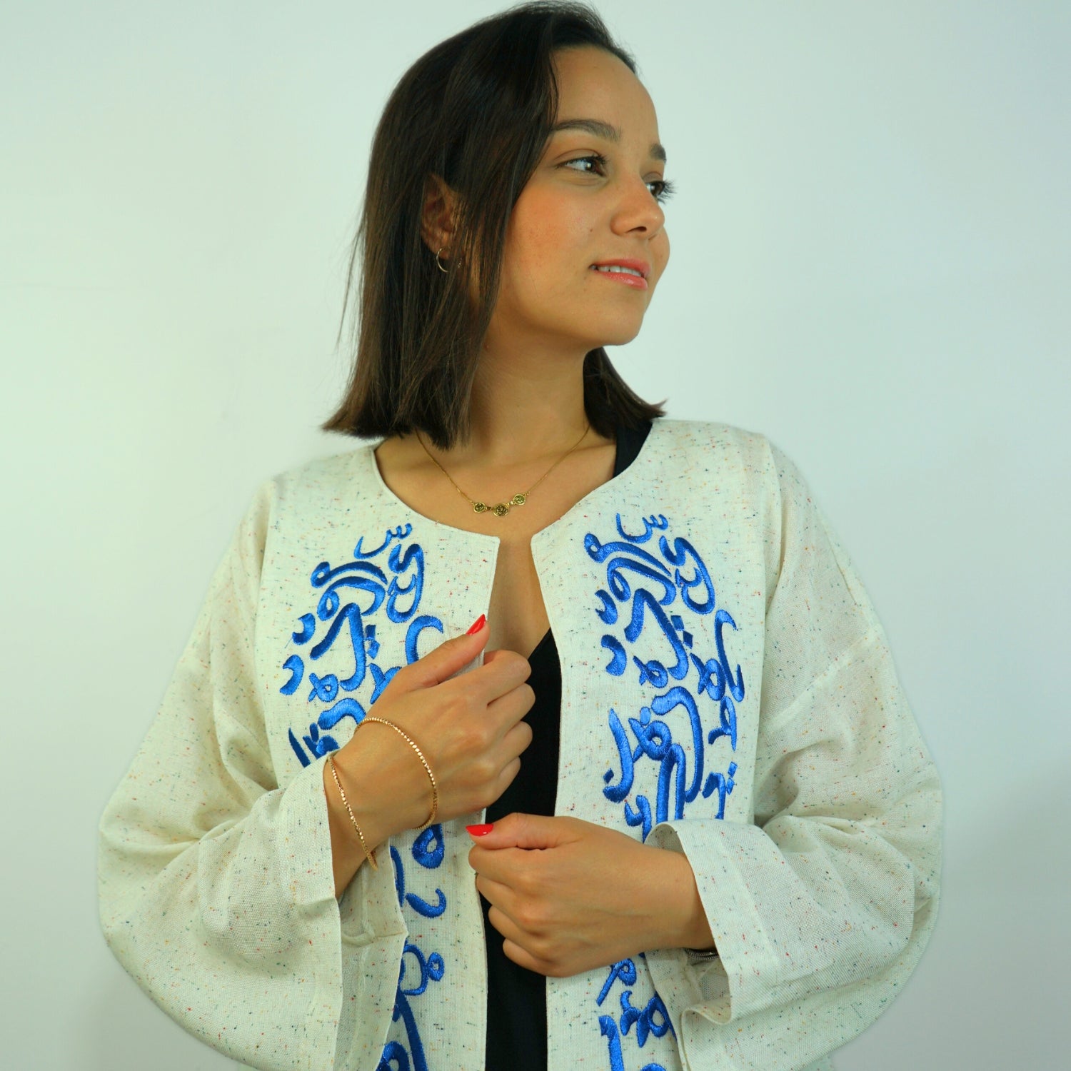 Kimono Traditionnel avec Calligraphie Arabe en Bleu - artisanat Tunisien fait main | ILEYCOM