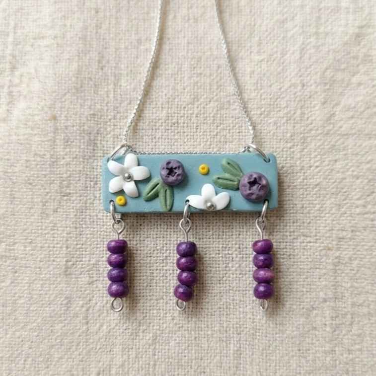 collier myrtille élégance artisanale pour un confort quotidien