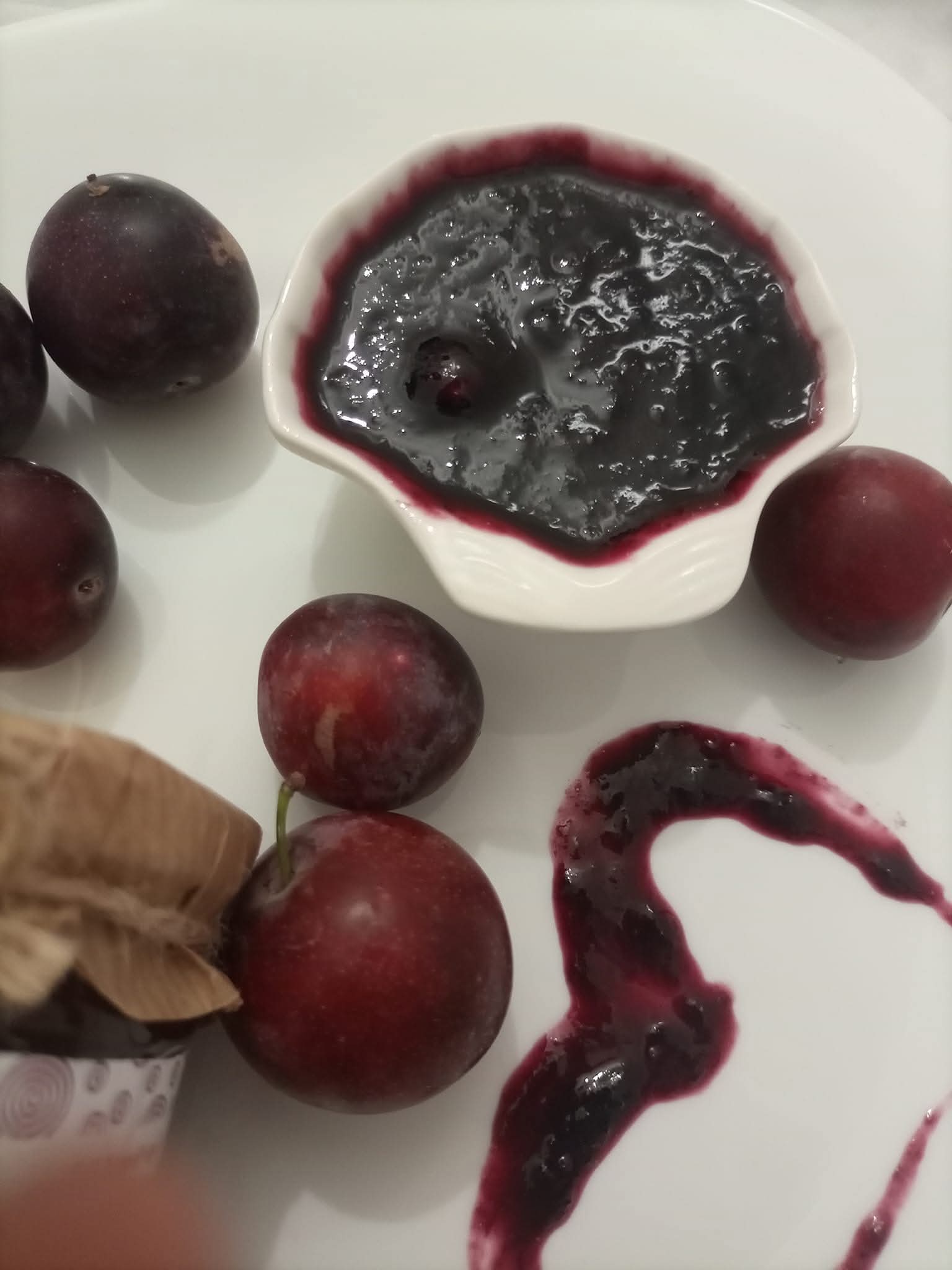 confiture prunes rouges goût authentique et allégée en sucre