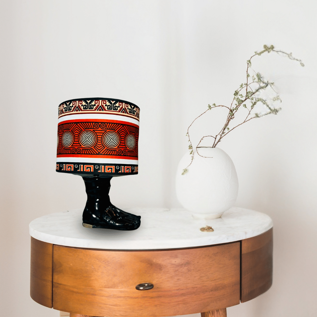 Lampe abat-jour Kiora – En wax africain et céramique (29 × 20 cm) - artisanat Tunisien fait main | ILEYCOM