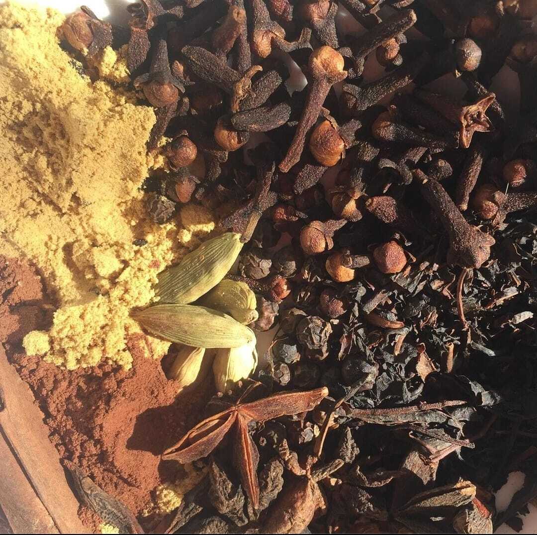 Masala Chai - Thé indien - artisanat Tunisien fait main | ILEYCOM