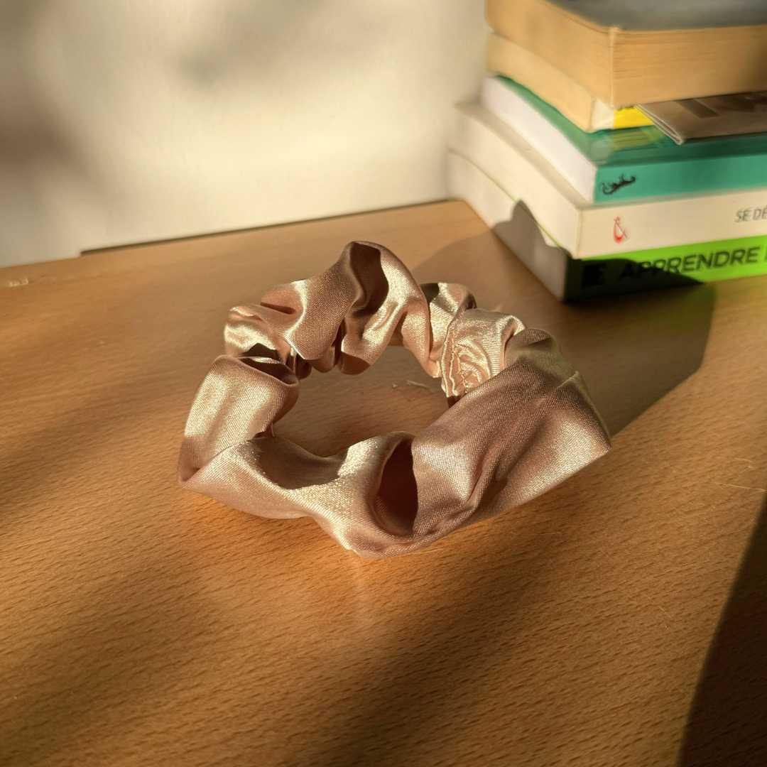 bonnet satin luxe pour des cheveux soyeux et sans frisottis Beige