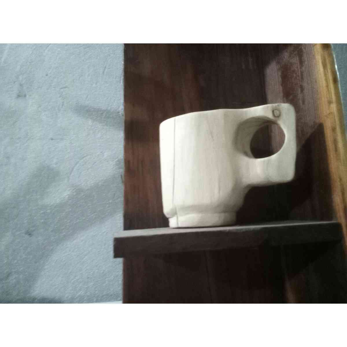 Mug en bois artisanal pour une expérience café inoubliable