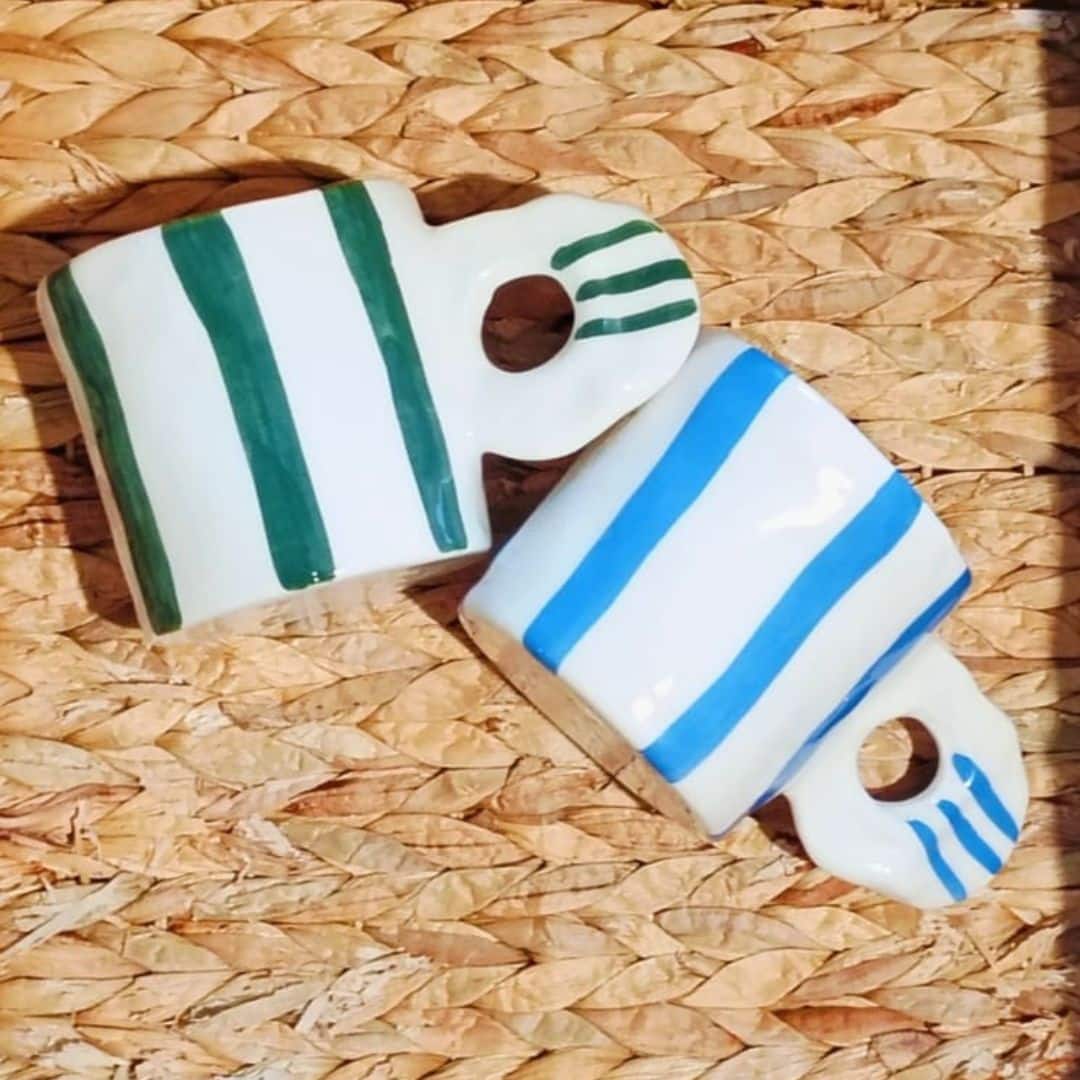 Mug en céramique à rayures fait main – En bleu ou vert (9 x 8,5 cm) - artisanat Tunisien fait main | ILEYCOM