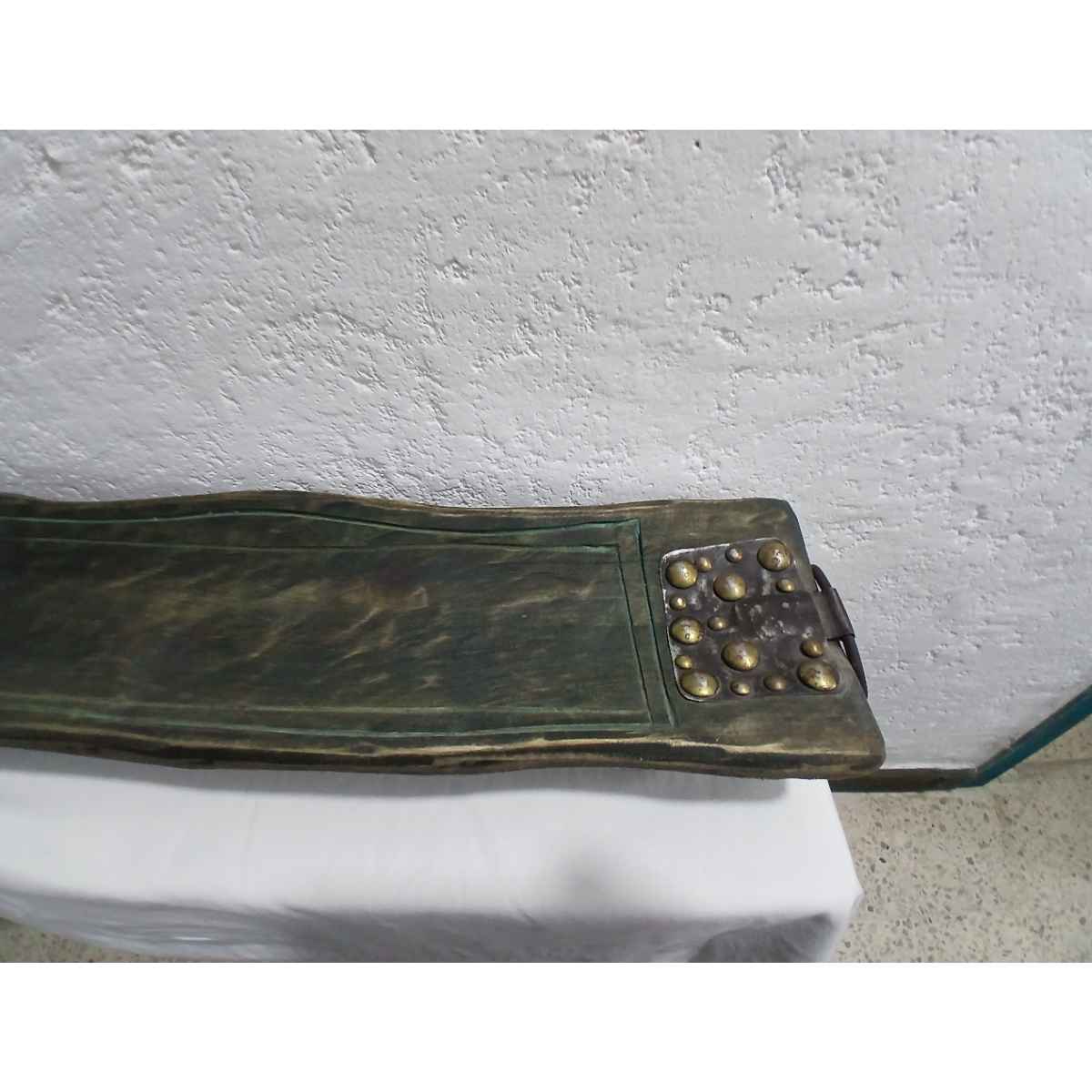 Plateau en bois élégant pour sublimer votre table 85 x 18 x 6 cm