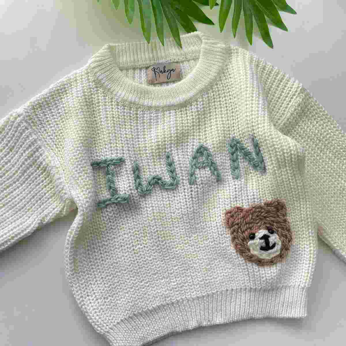 Pull enfant personnalisé en gris qualité premium à porter partout