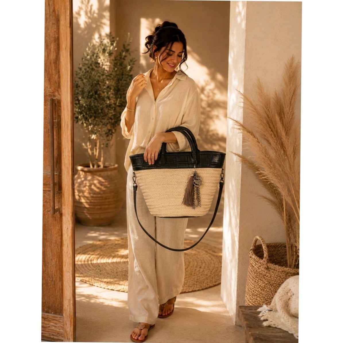 couffin artisanal pratique en simili cuir noir avec bandoulière
