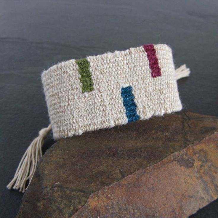 Bracelets tissés uniques en couleurs pour un style irrésistible