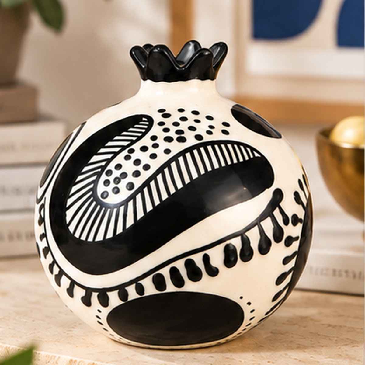 Grenade décorative artisanale noire et blanche 14 cm qualité premium