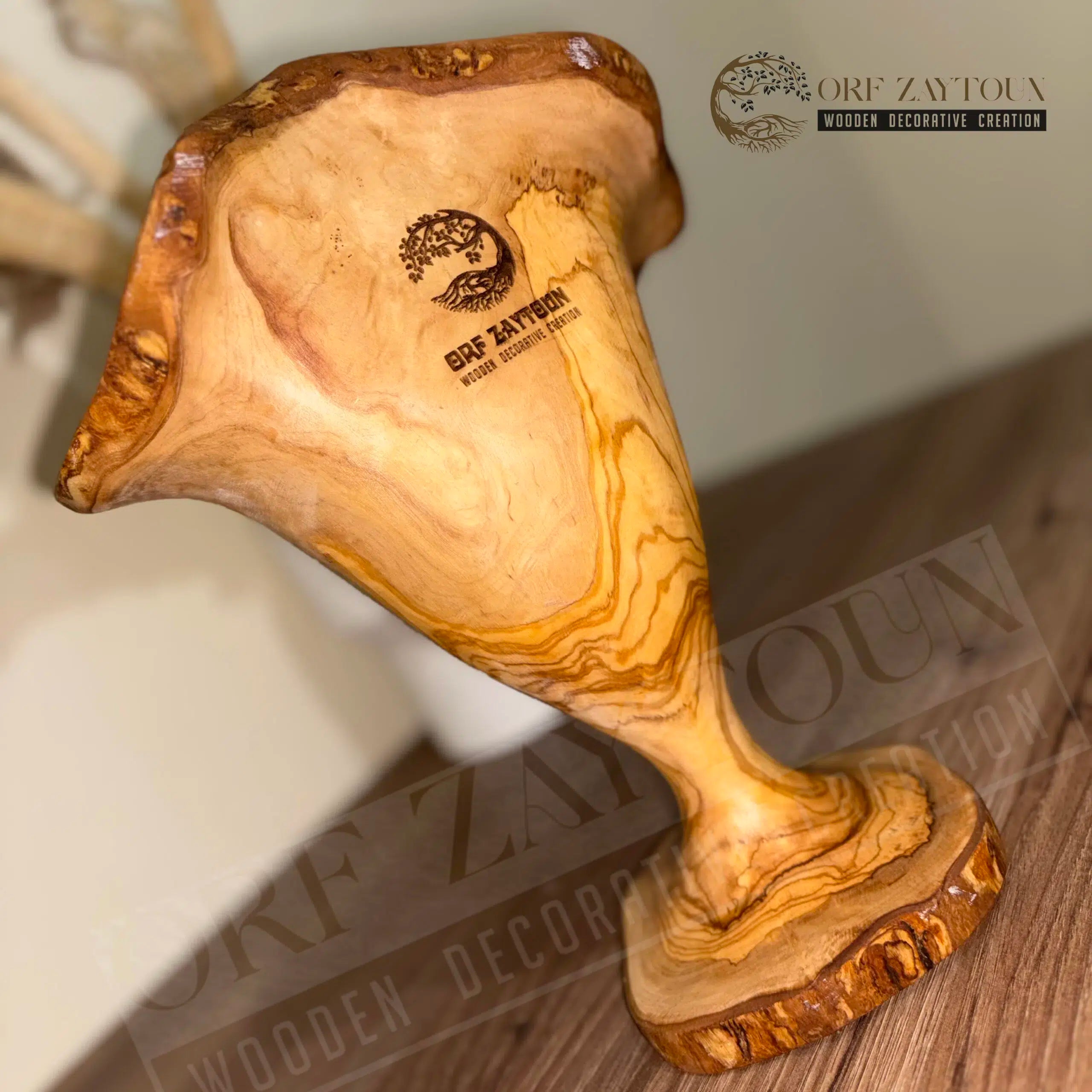 objet décoratif bois artisanal en olivier pour un intérieur élégant