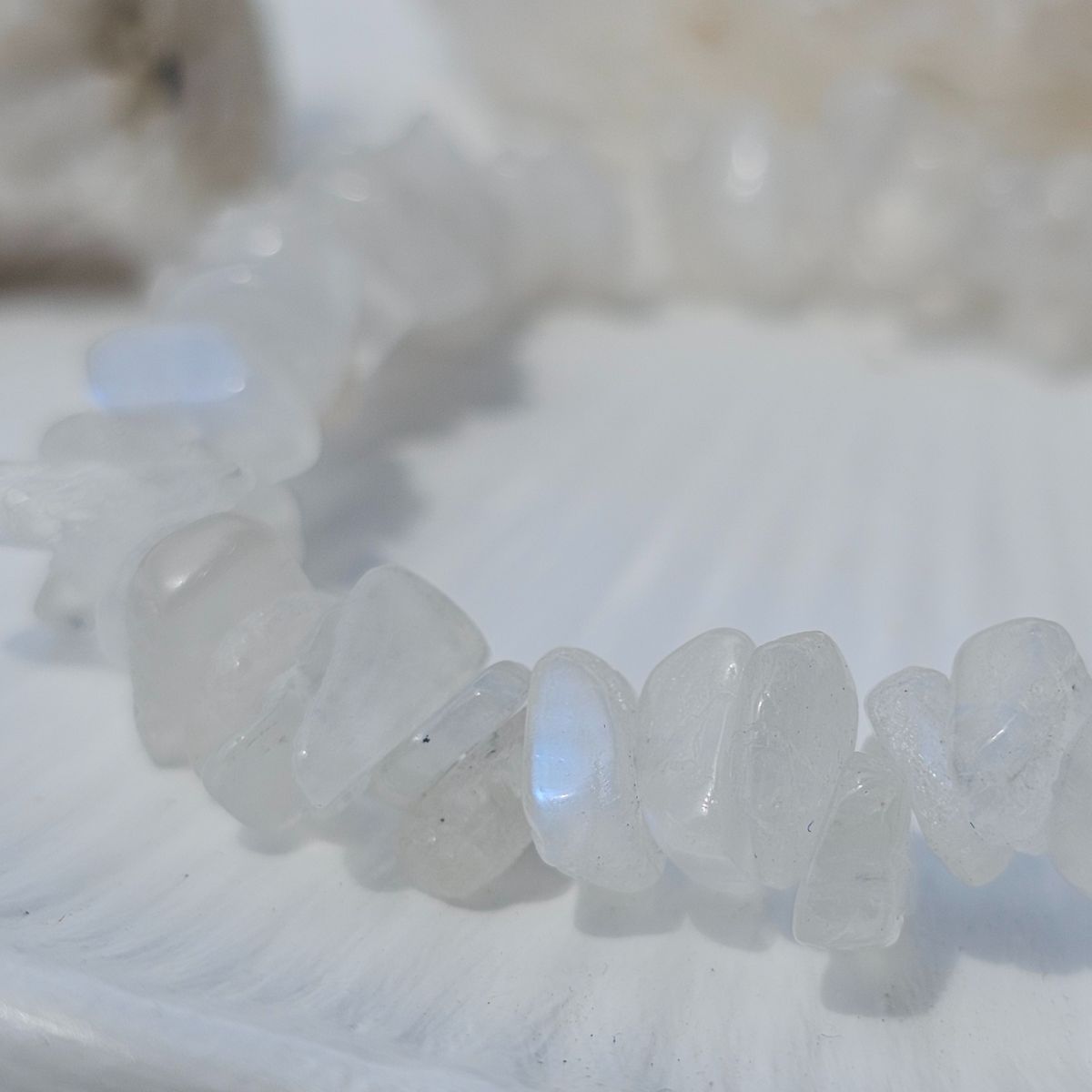 Bracelet Élastique en Pierres de Lune Baroques - Éclat Mystique