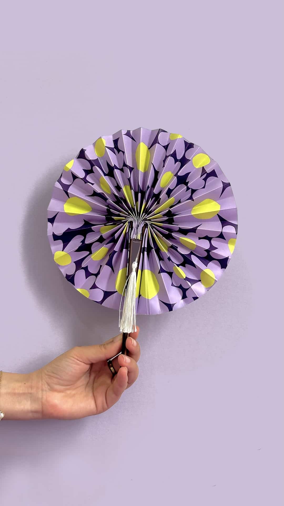 Paper fan - artisanat Tunisien fait main | ILEYCOM