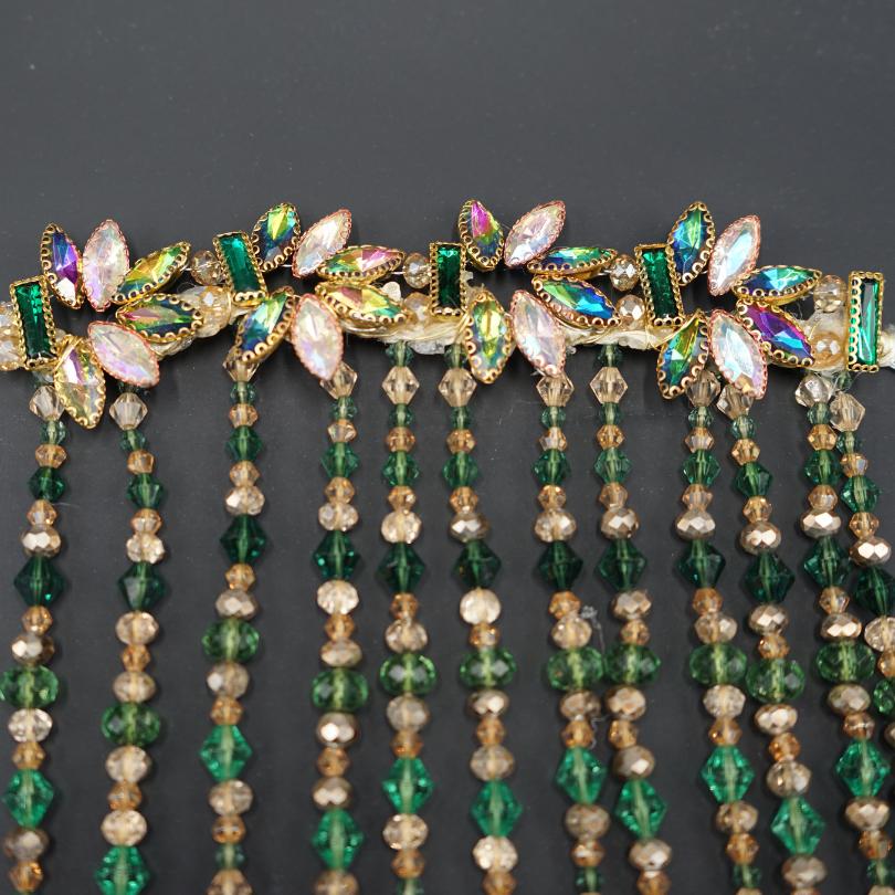 Peigne en perles vert de cheveux mariée, Peigne de mariage, Peigne à cheveux per - artisanat Tunisien fait main | ILEYCOM