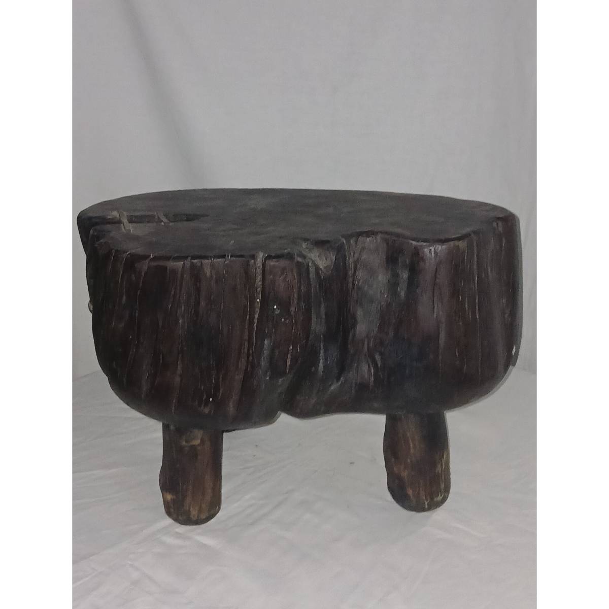 Tabouret en bois africain haut de gamme pour un style unique