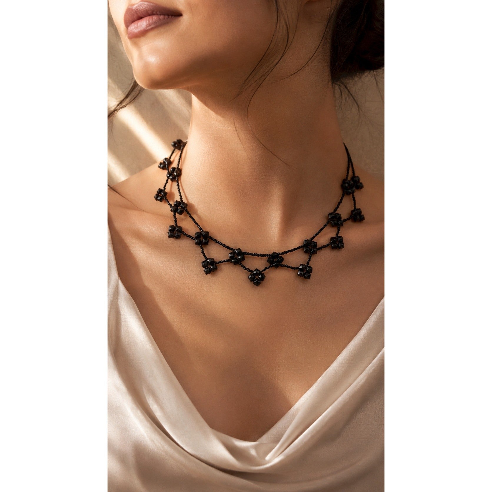 Collier noir élégant pour sublimer votre style avec classe