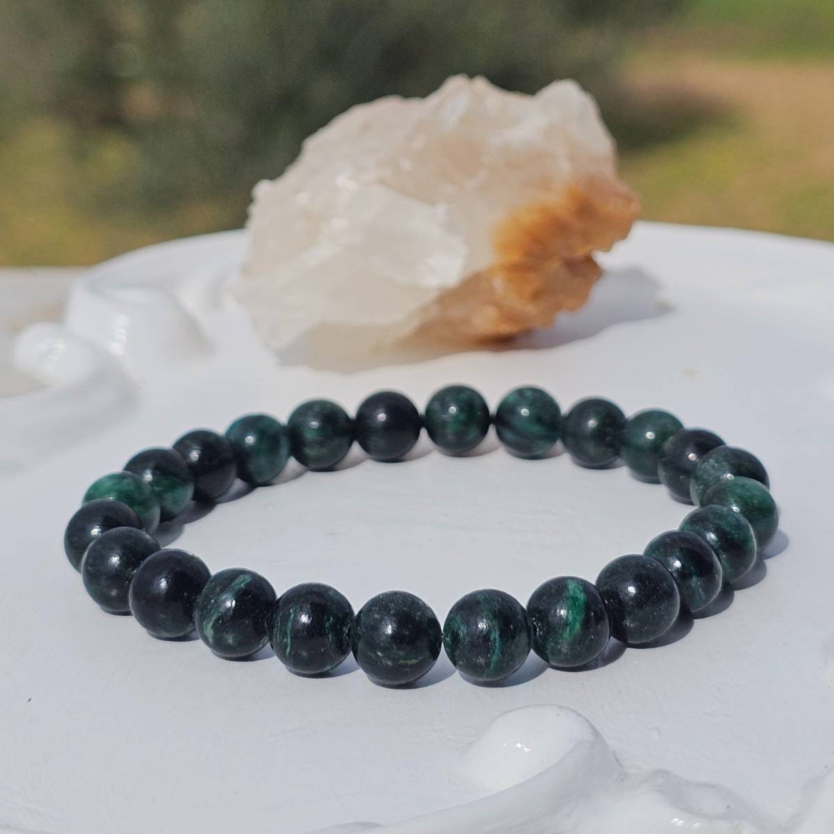 Bracelet émeraude unisexe en boules pour un style unique