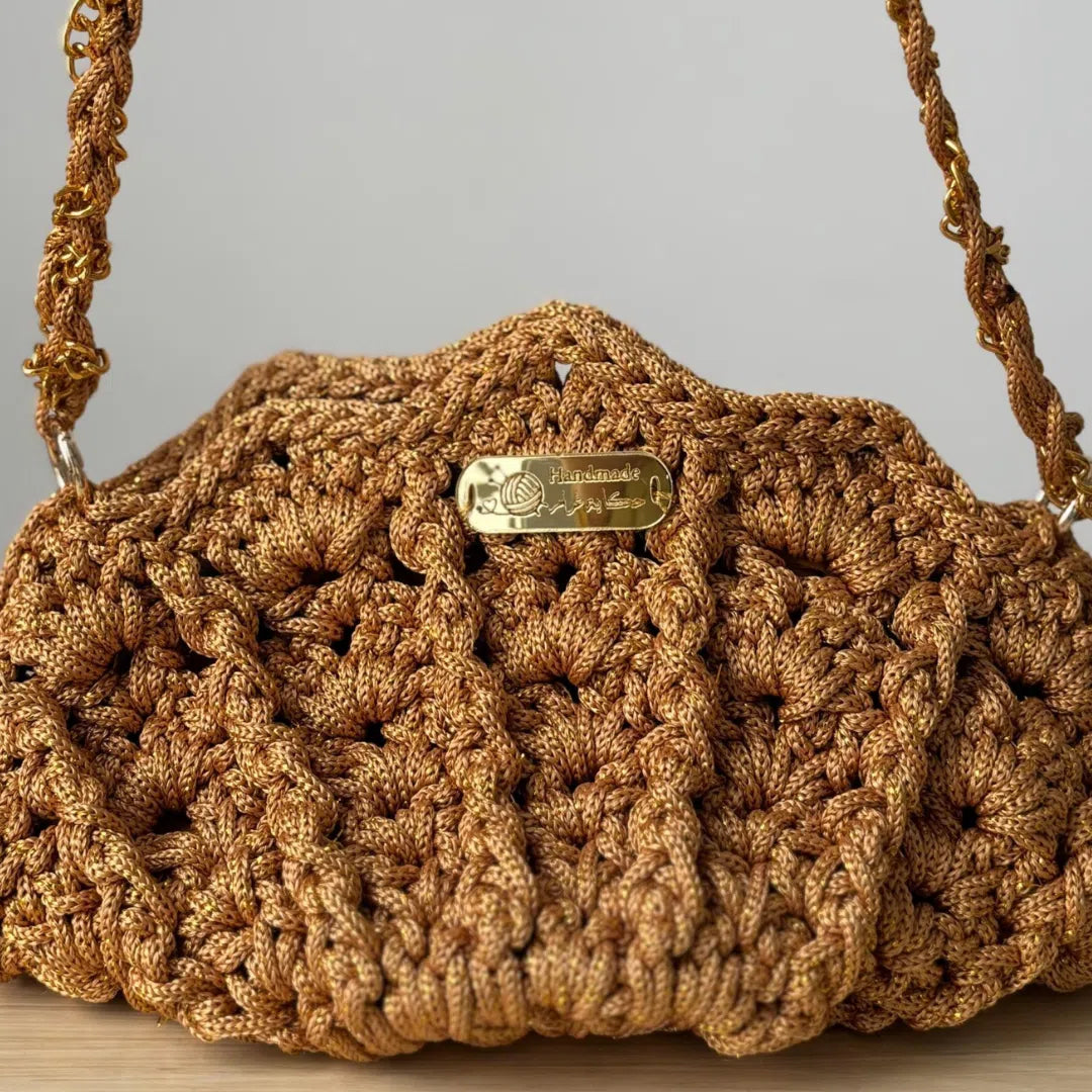 sac coquillage doré en crochet