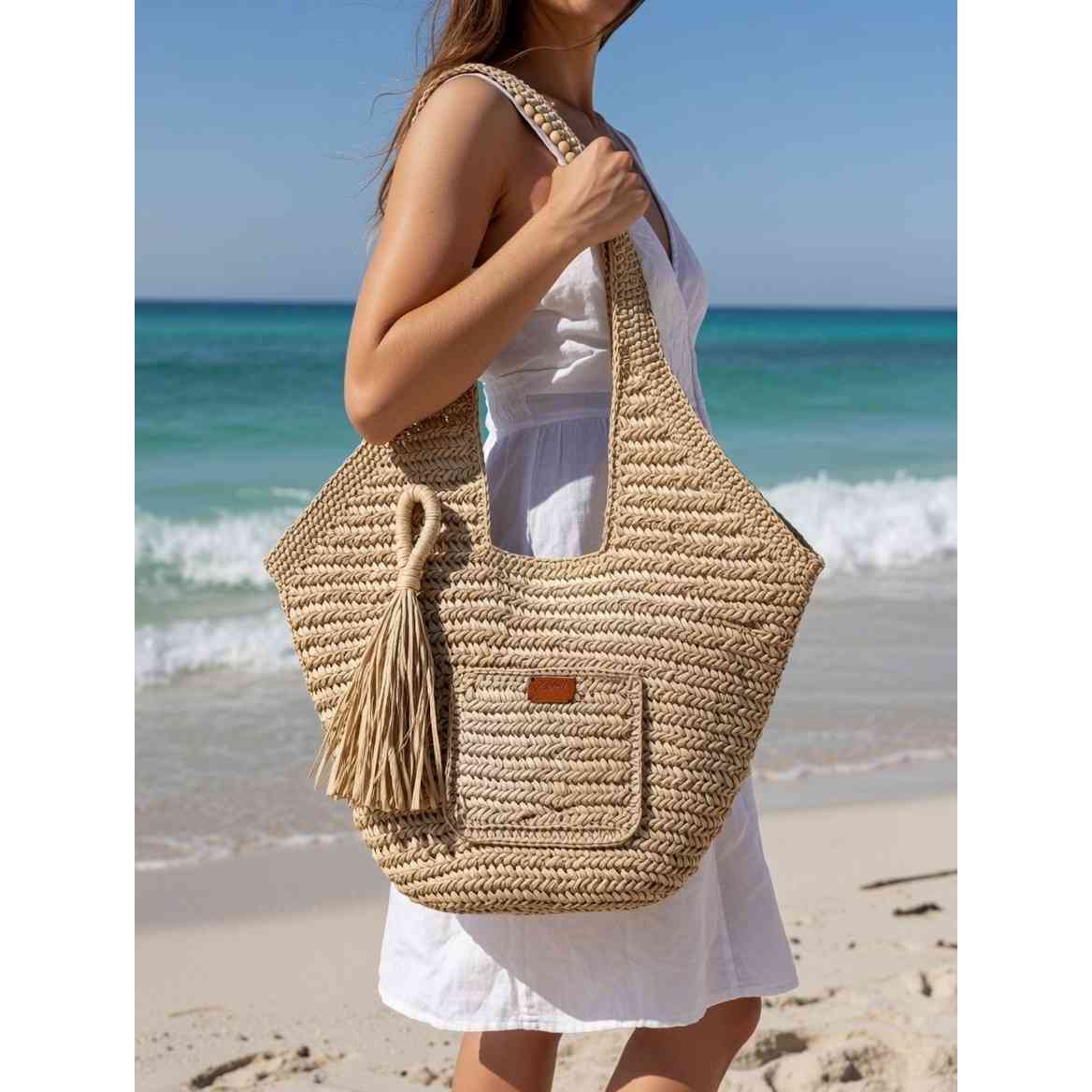 Sac de plage en fil raphia beige chic pour vos escapades estivales