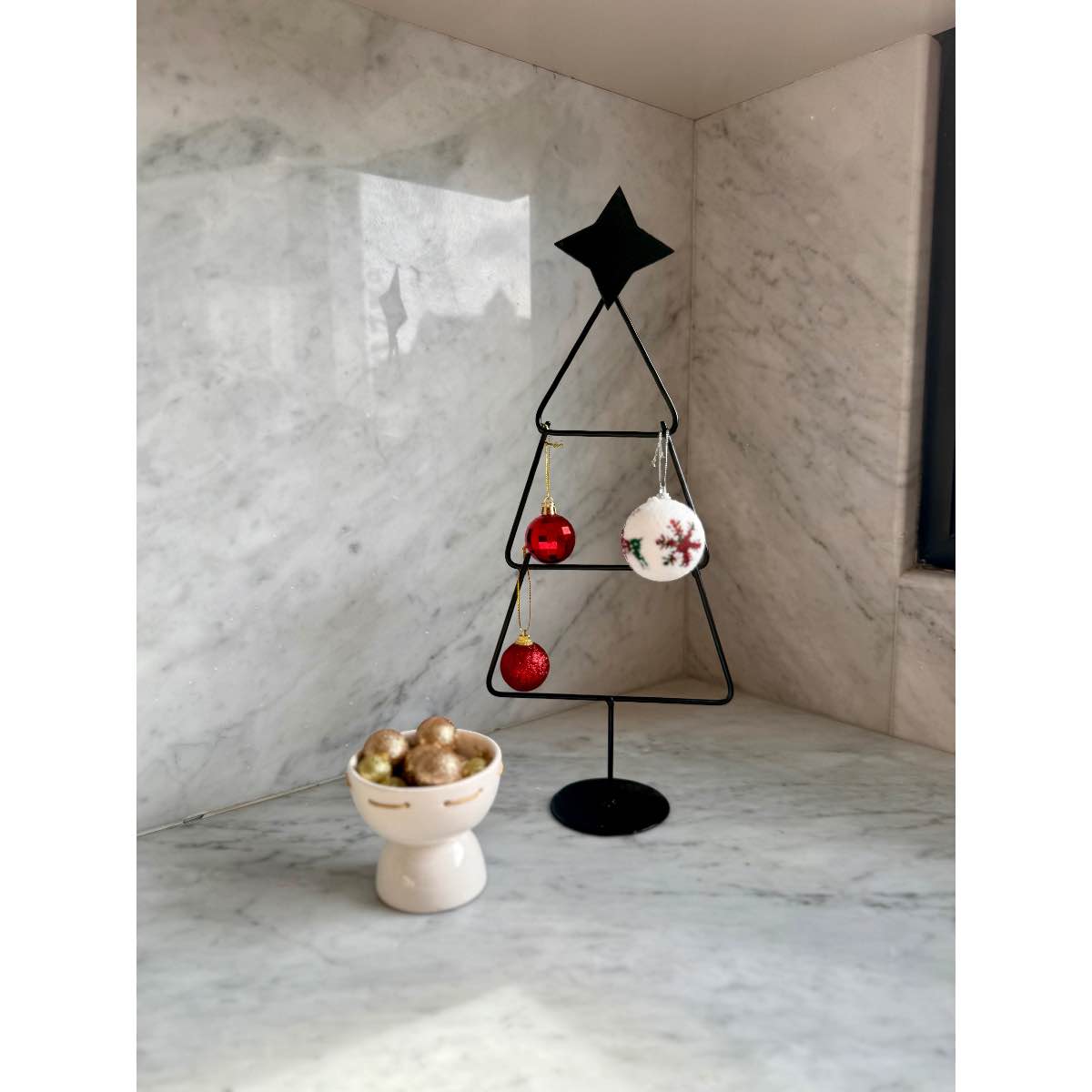 Sapin décoratif élégant 40 x 15 cm pour une décoration unique