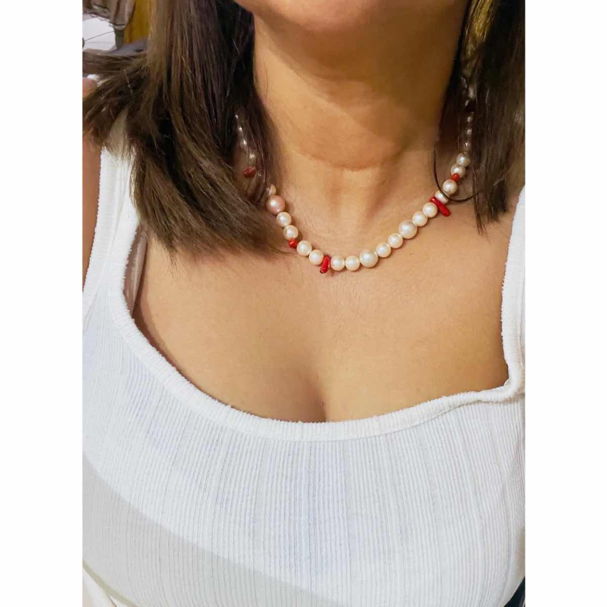Collier perles de Majorque et corail pour un style unique