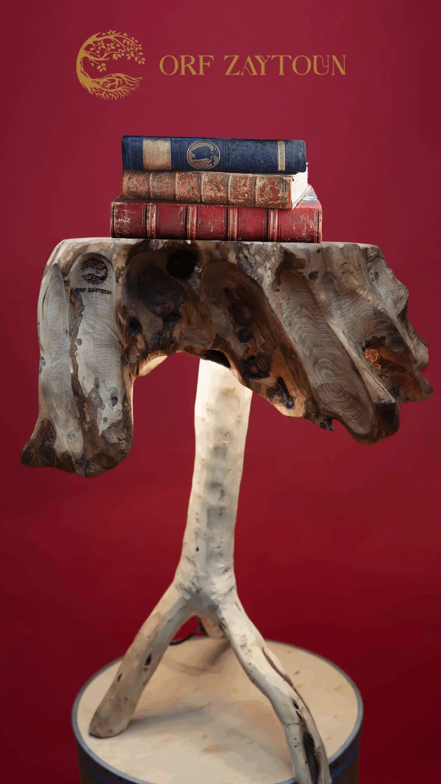 table en bois d'olivier lumineuse pièce d'art unique et cosy