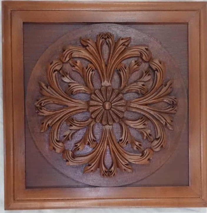 tableau en bois sculpté à la main pour une décoration unique