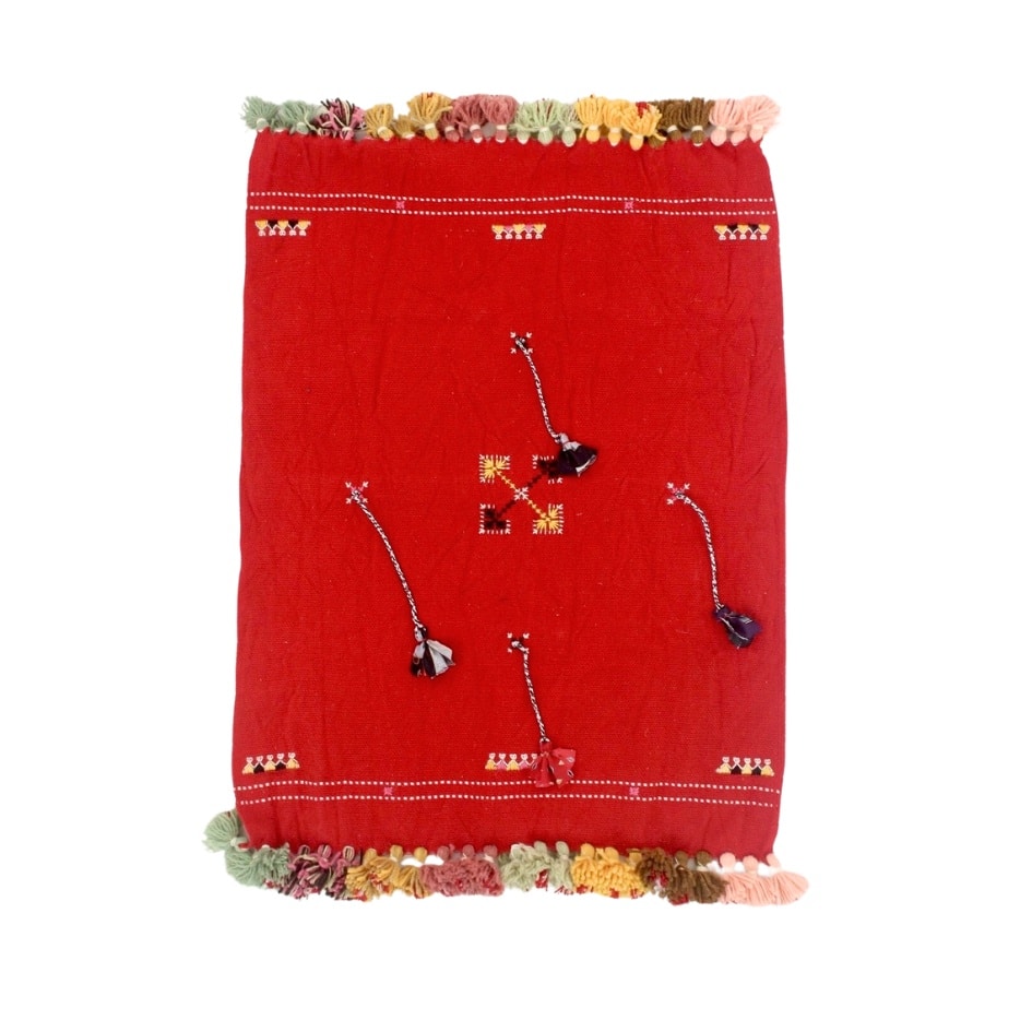 Tapis en Laine avec Broderie Traditionnelle de Kerkennah - artisanat Tunisien fait main | ILEYCOM
