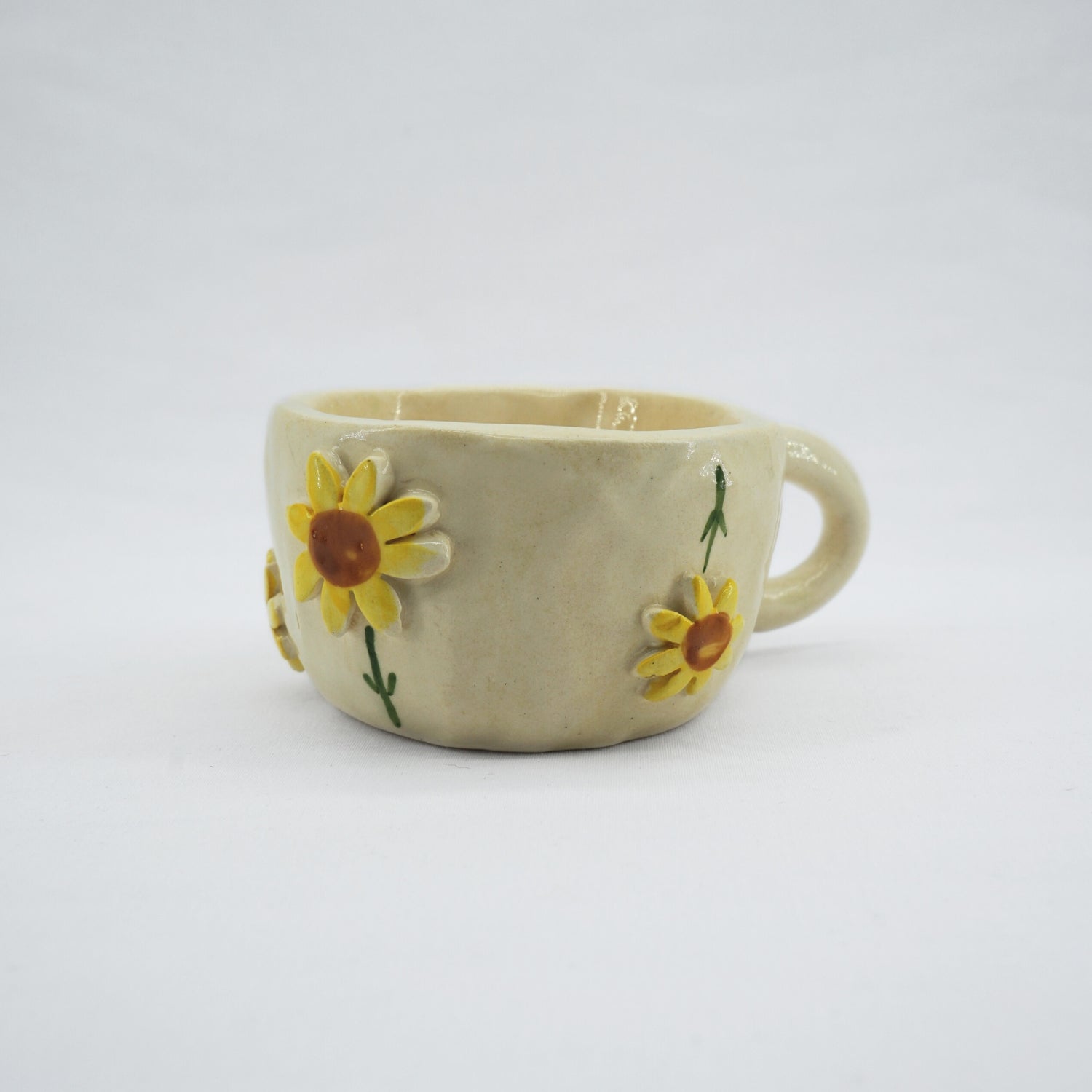 Tasse céramique élégante et raffinée pour un café parfait