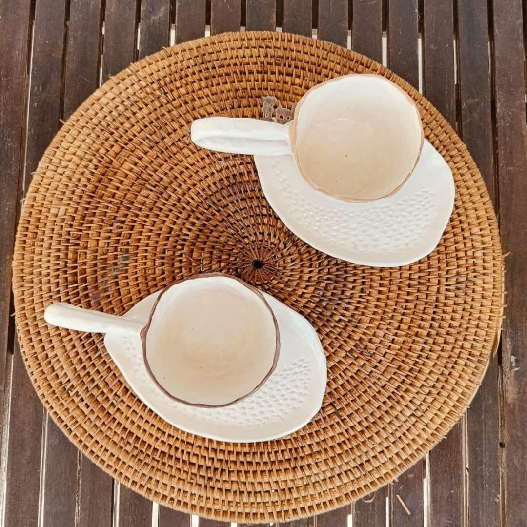 Tasse et sous-tasse en céramique – Blanc texturé (9 x 6 cm / 17 x 13 cm) - artisanat Tunisien fait main | ILEYCOM
