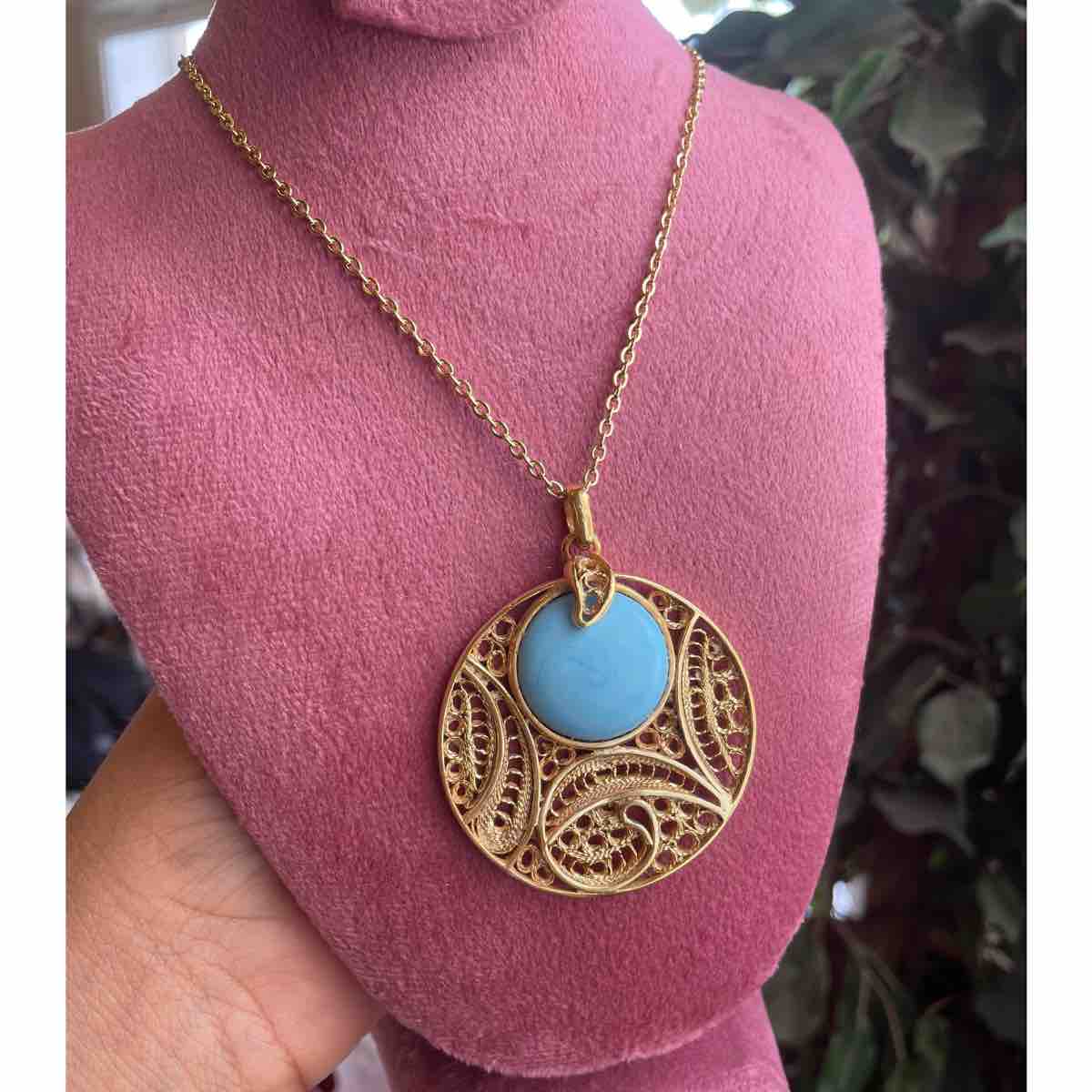 collier filigrane exclusif pour un style raffiné et unique
