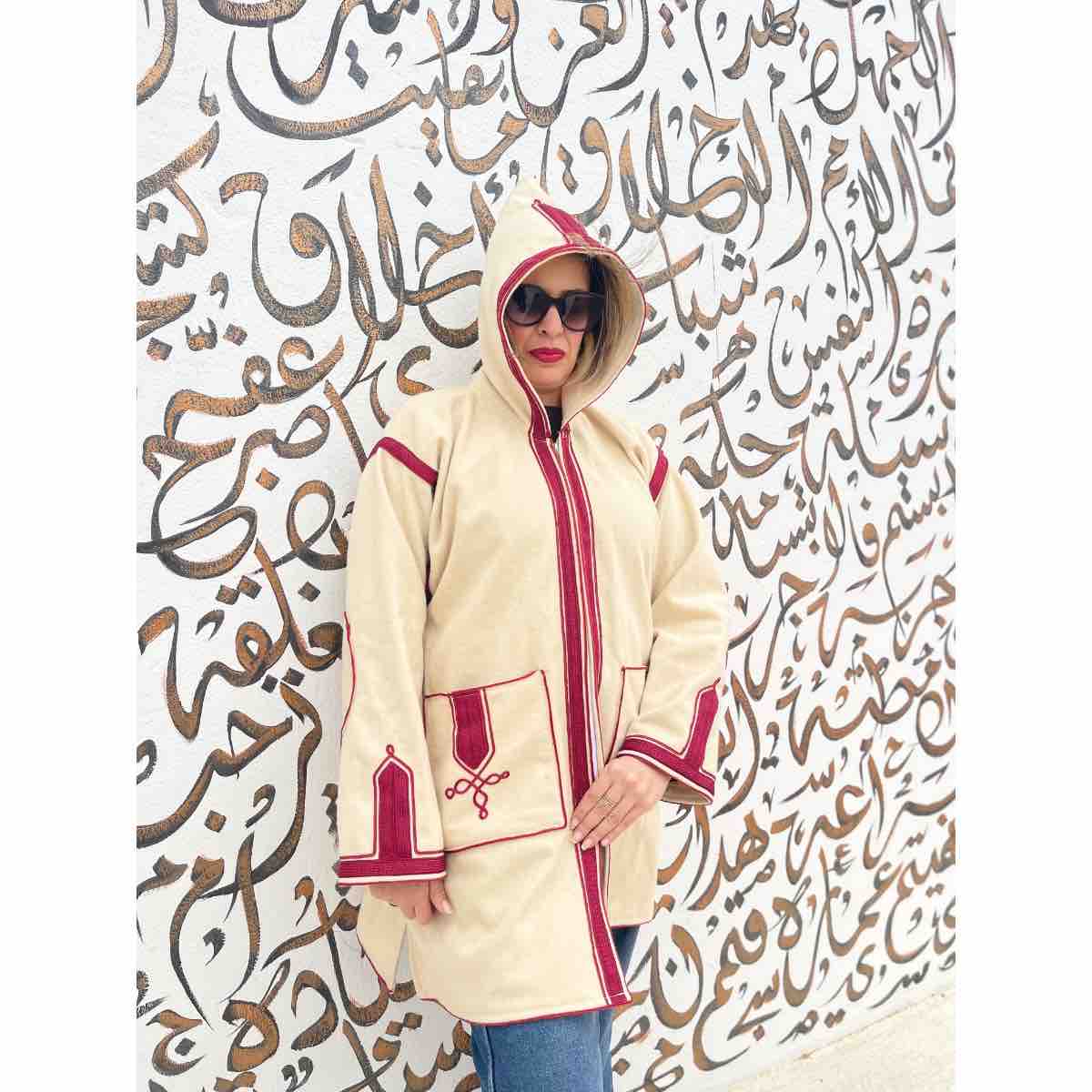 manteau laine beige élégant avec détails bordeaux taille M L