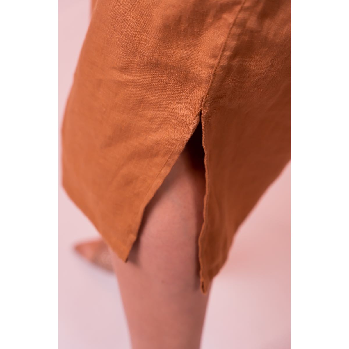 blouza marron brodée à la main pour un style unique et élégant