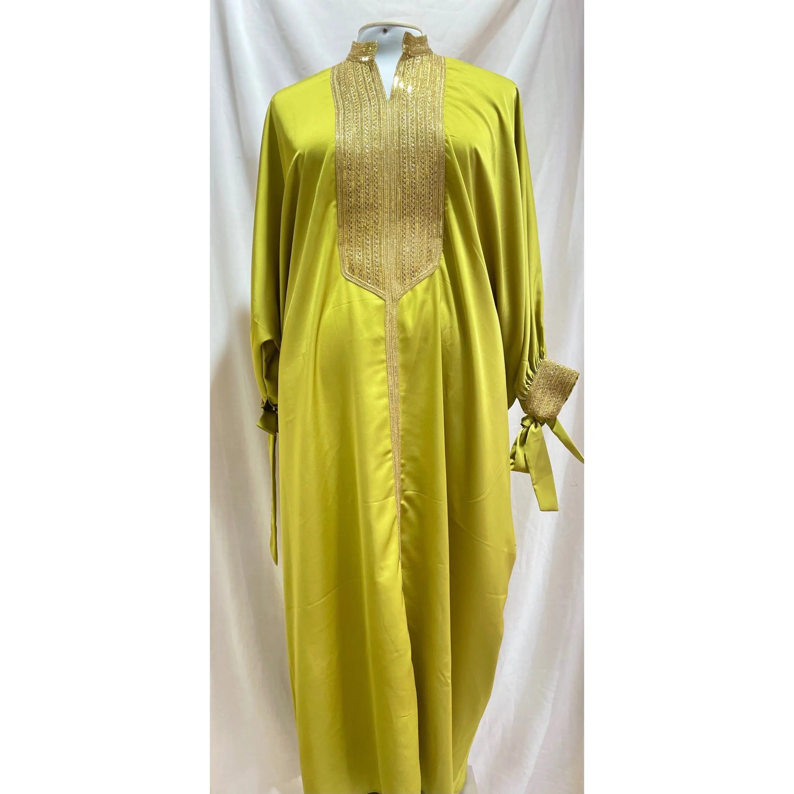 Koftan vert doré avec broderie et ceinture intérieure ajustable