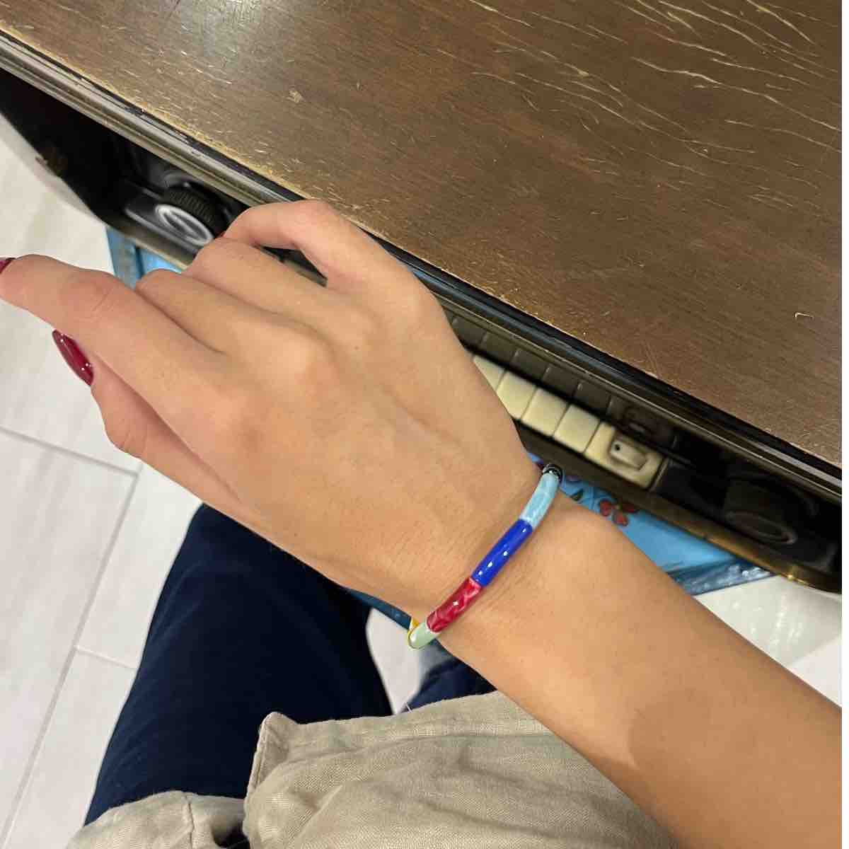 Bracelet multicolore ajustable unisexe pour un style unique