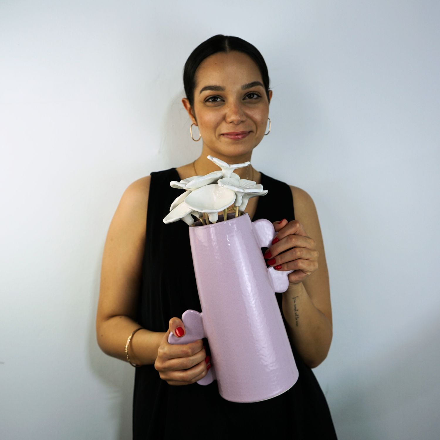 Vase décoratif rose pastel en céramique – Fait main