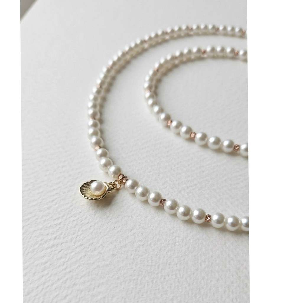 Collier en Perles et Or avec Pendentif Coquillage