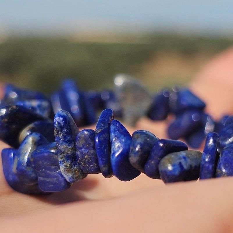 bracelet lapis lazuli baroque élastique pour un style unique
