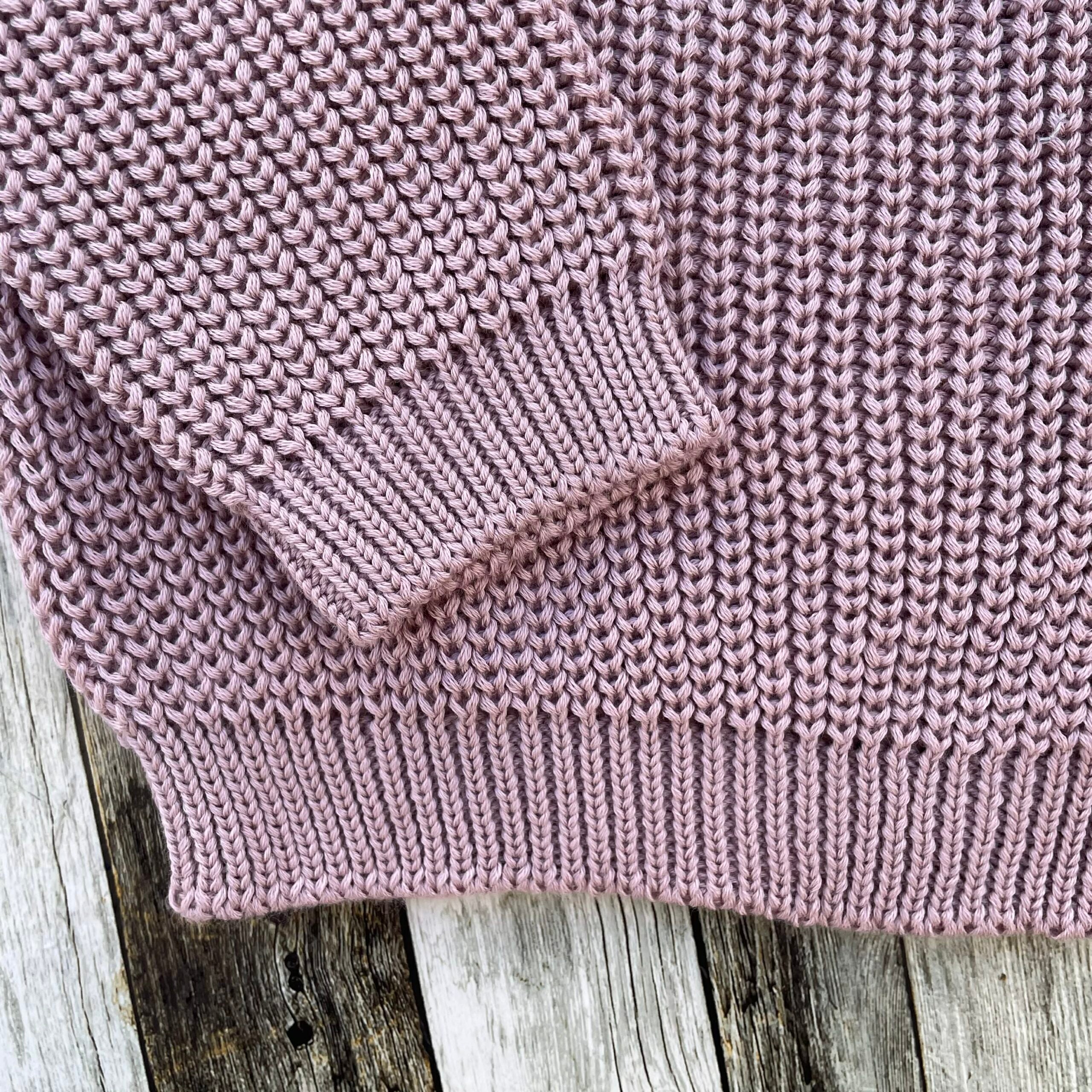 Pull enfant élégant en couleurs tendance pour un style unique