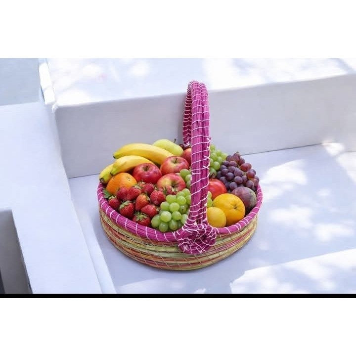Panier de fruits coloré