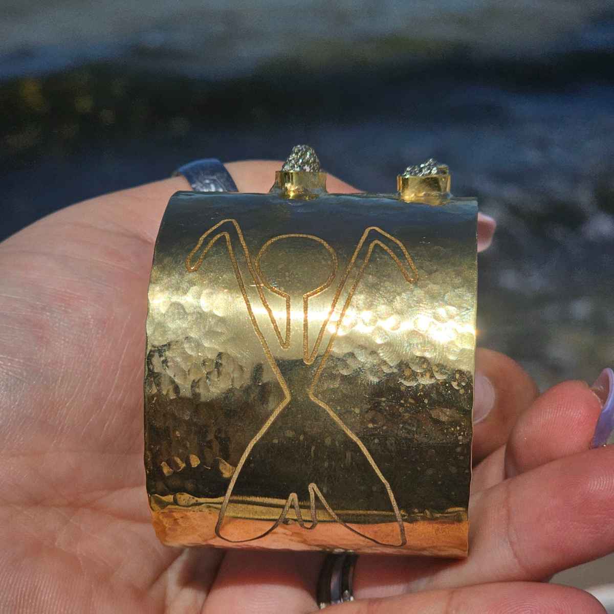 Manchette Amazigh Tizizwit Pyrites en cuivre plaqué or 18 K